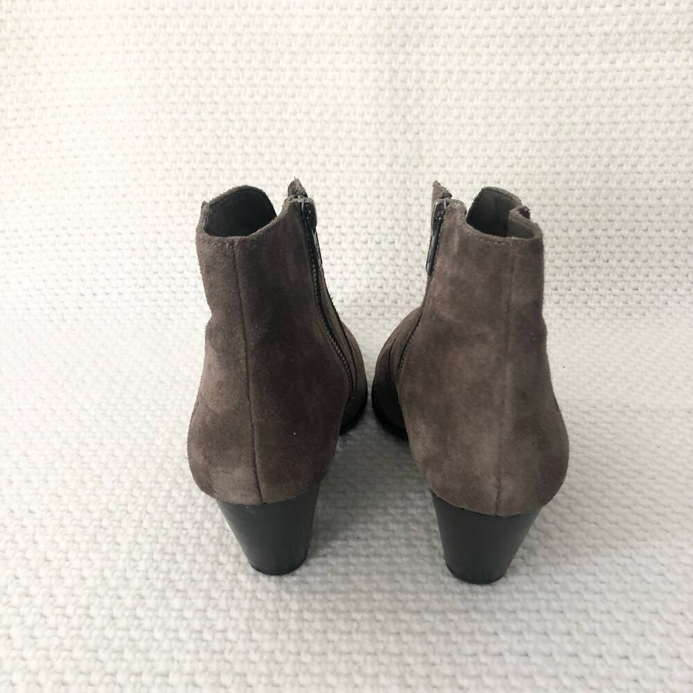 Frye JENNIFER Brown Grey Suede Pointed Stacked Heel Dress Ankle Boots 6 - Picture 7 of 12